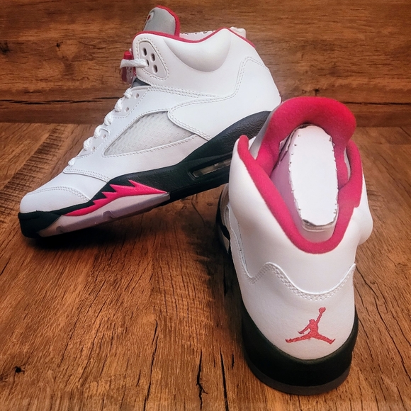 Nike Air Jordan 5 Retro Fire Red 2013 GS Size 6y DS 440888-100 Brand New - Picture 9 of 12